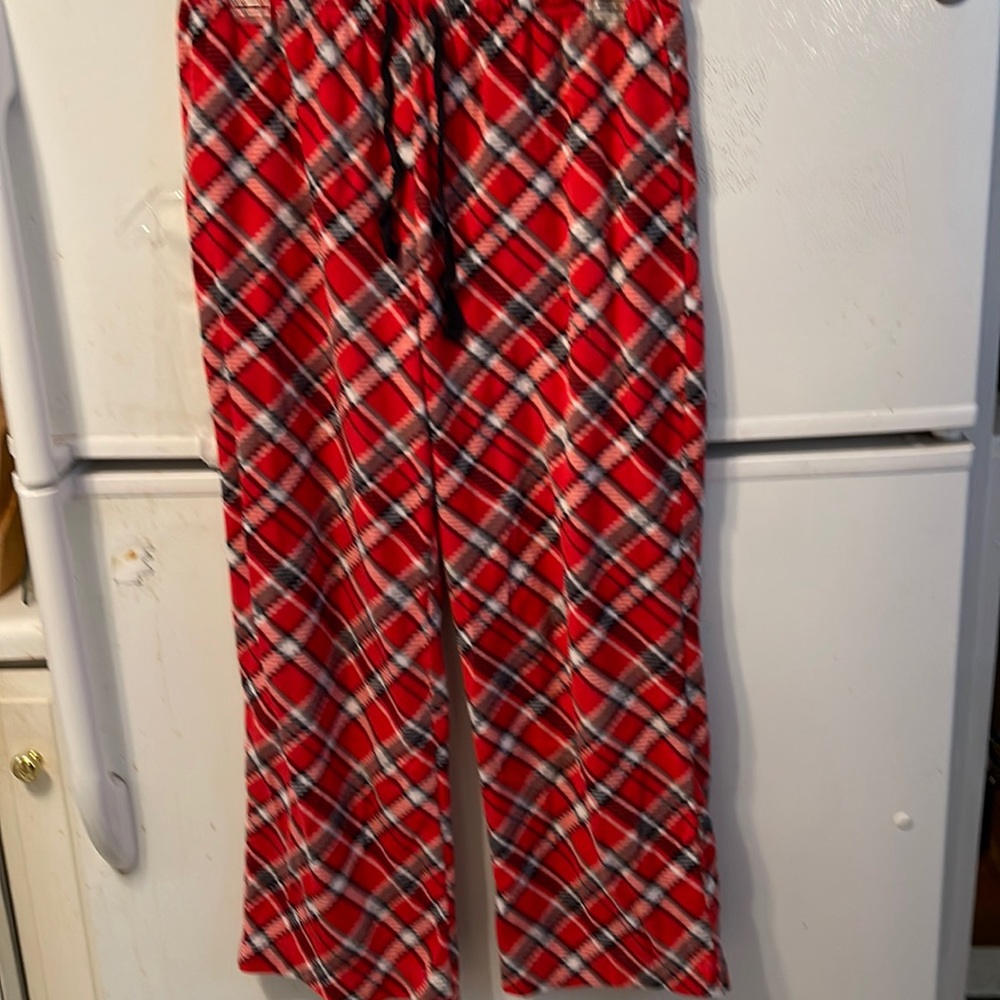 Goodnight Kiss Poly Lounging Pants Red Plaid Size Medium sku 10